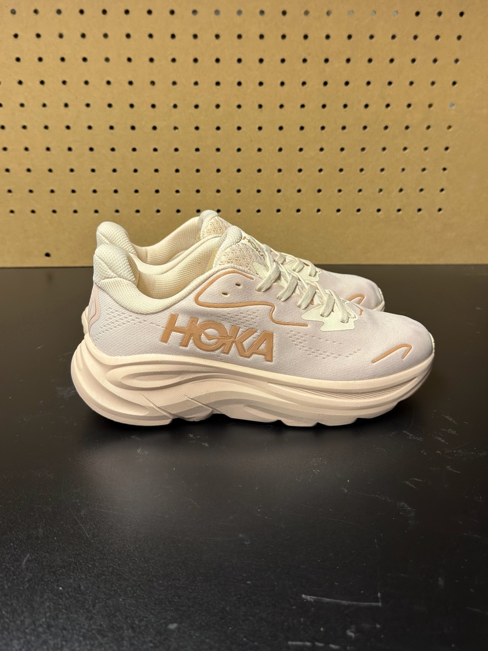 Hoka Clifton 10 Sand Womens Size 6.5 / 7.5 - Picture 3 of 6